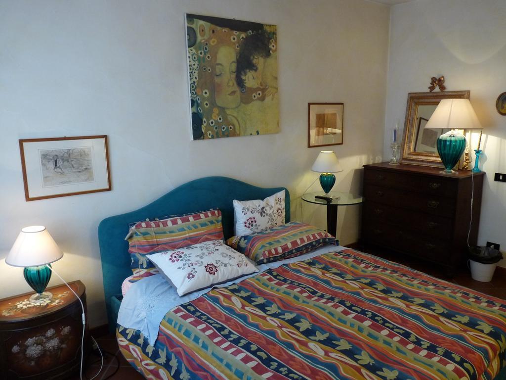 B&B A Casa Di Greta Pisa Rum bild